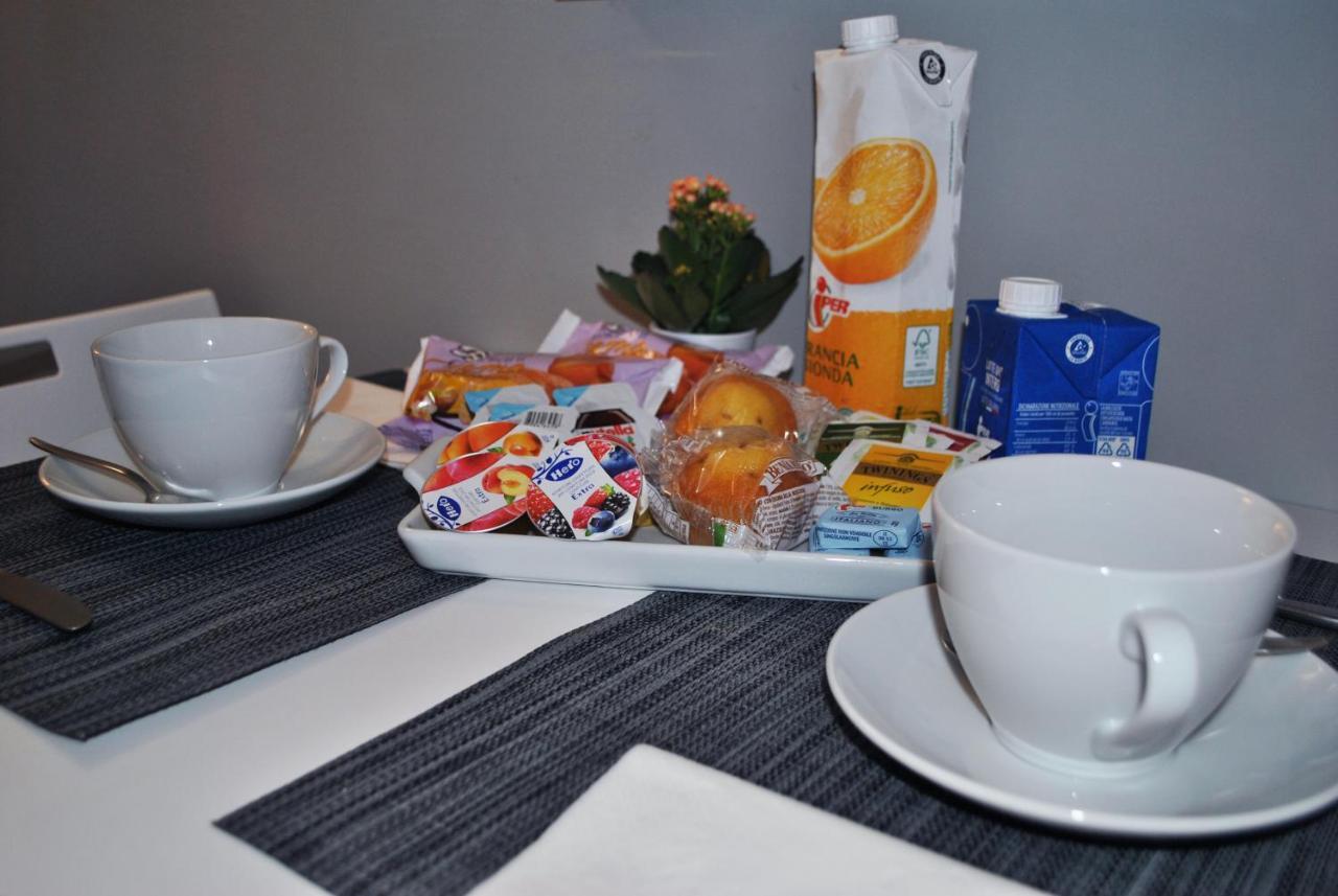 A Milàn Couette-café